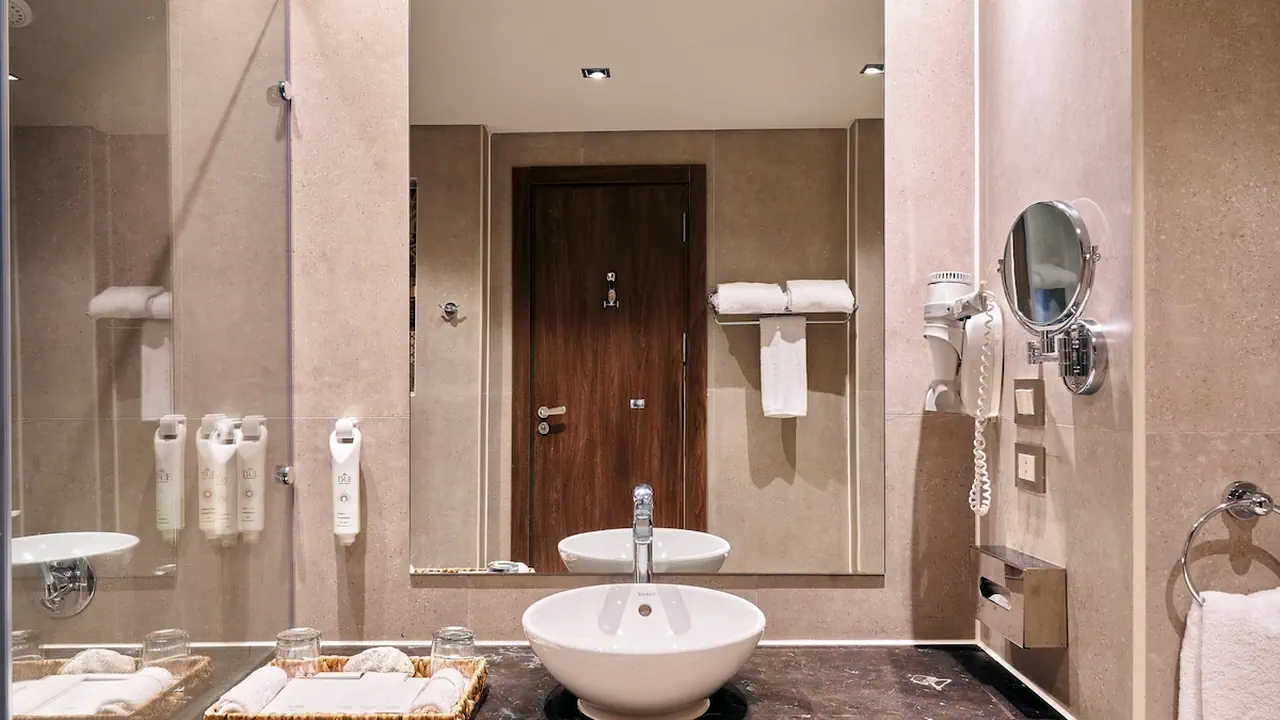 الفندق ترو بيتش ريزورت - مرسى علم